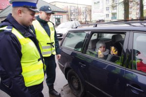 Dziecko bezpieczne w podróży- akcja wałeckiej drogówki