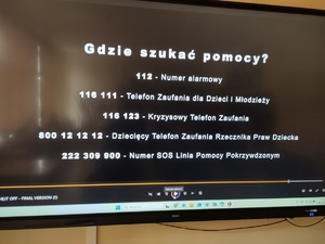 ekran na nim treść