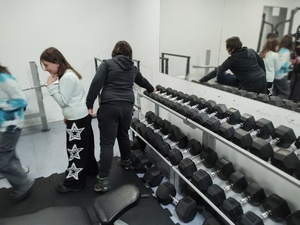 zwiedzanie komendy w tle wyposażenie