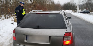 niesprawne oświetlenie w pojeździe