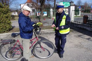 Odblaskowe torby dla pań, kamizelki dla rowerzystów