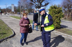 Odblaskowe torby dla pań, kamizelki dla rowerzystów