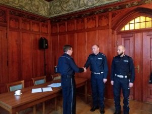 WYRÓŻNIENIA OD KOMENDANTA WOJEWÓDZKIEGO DLA POLICJANTÓW