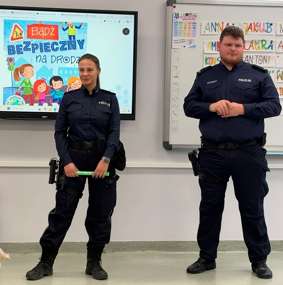 Policjanci z Tuczna edukowali przedszkolaków o bezpieczeństwie na drodze