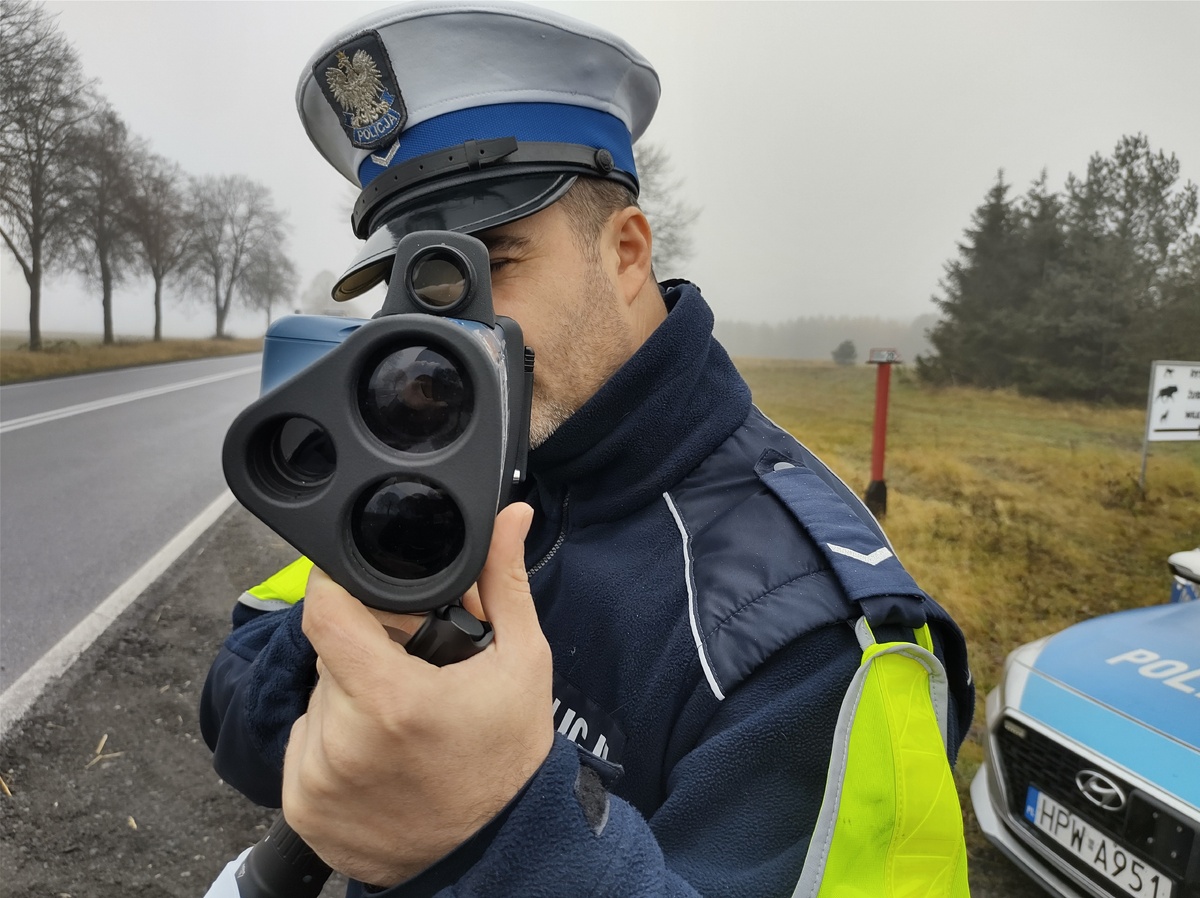Policja w Wałczu zatrzymała siedem praw jazdy za nadmierną prędkość